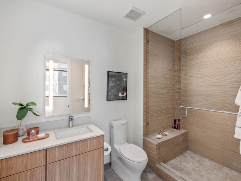 2nd Bathroom