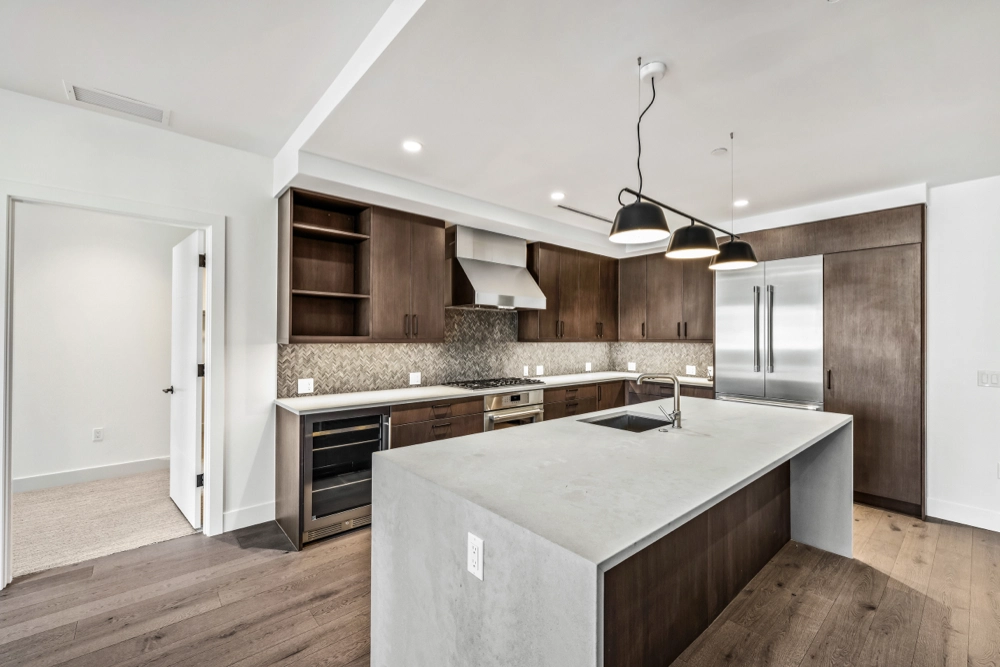 Residence 220 Featured Image